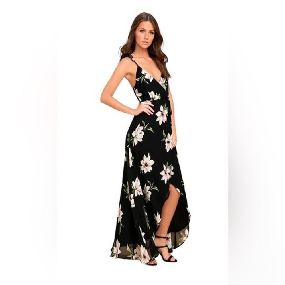 Lulu's Black Floral Maxi Dress with White Flowers